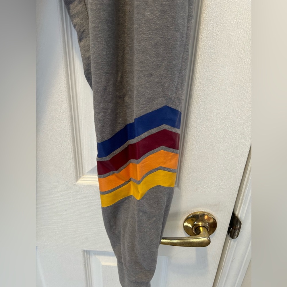 Good Vibes drawstring pants - Picture 2 of 4